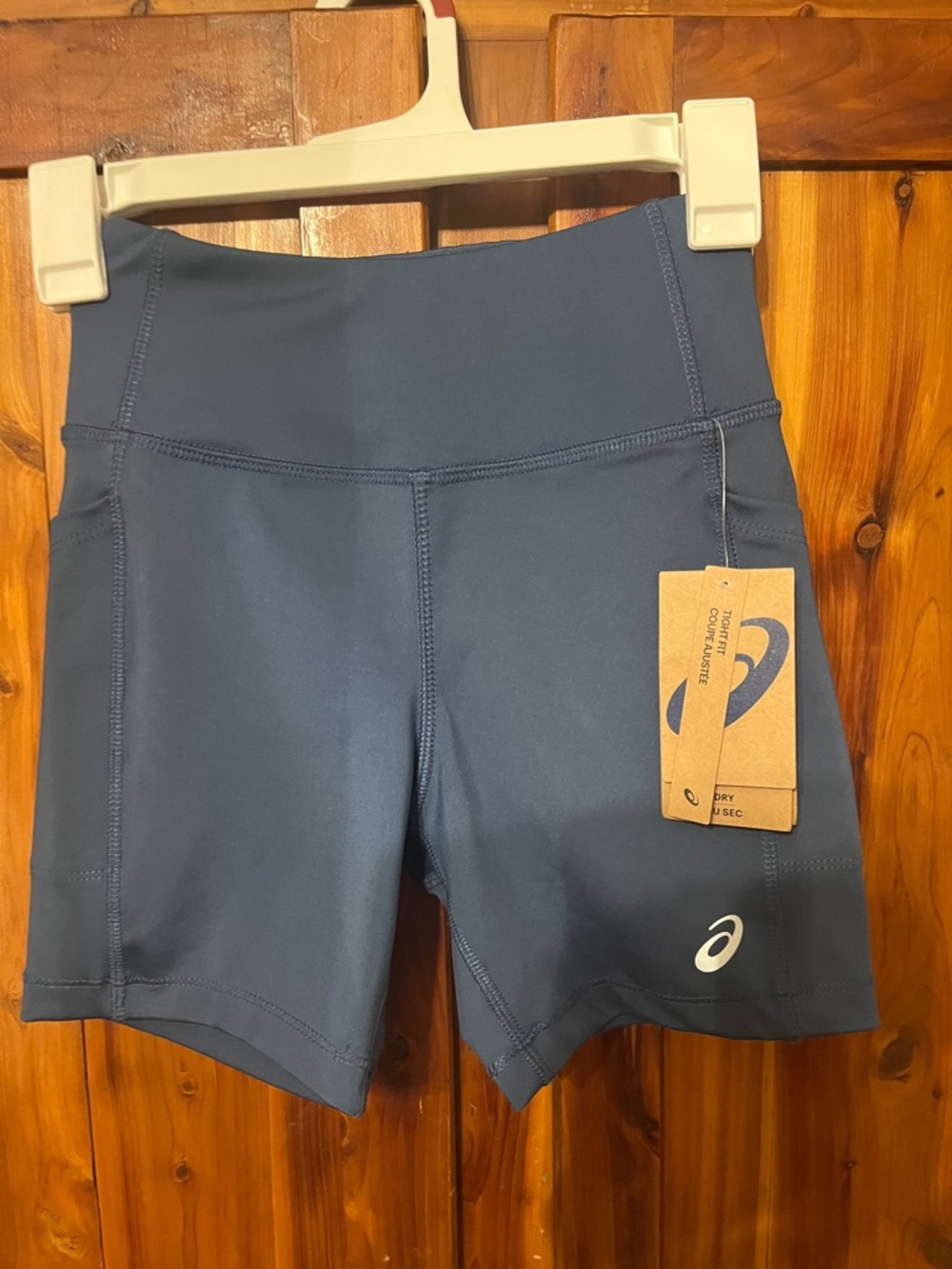NWT ASICS short